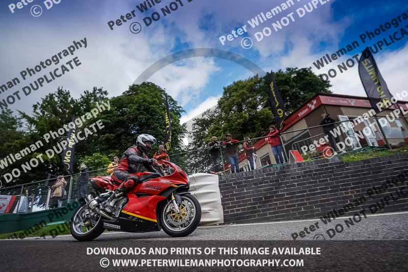 cadwell no limits trackday;cadwell park;cadwell park photographs;cadwell trackday photographs;enduro digital images;event digital images;eventdigitalimages;no limits trackdays;peter wileman photography;racing digital images;trackday digital images;trackday photos